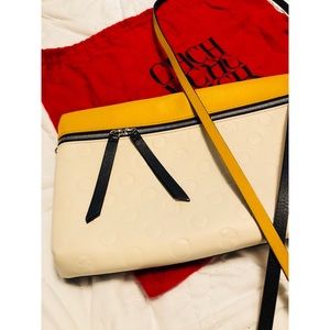 CH, Carolina Herrera crossbody/Clutch purse 👜.